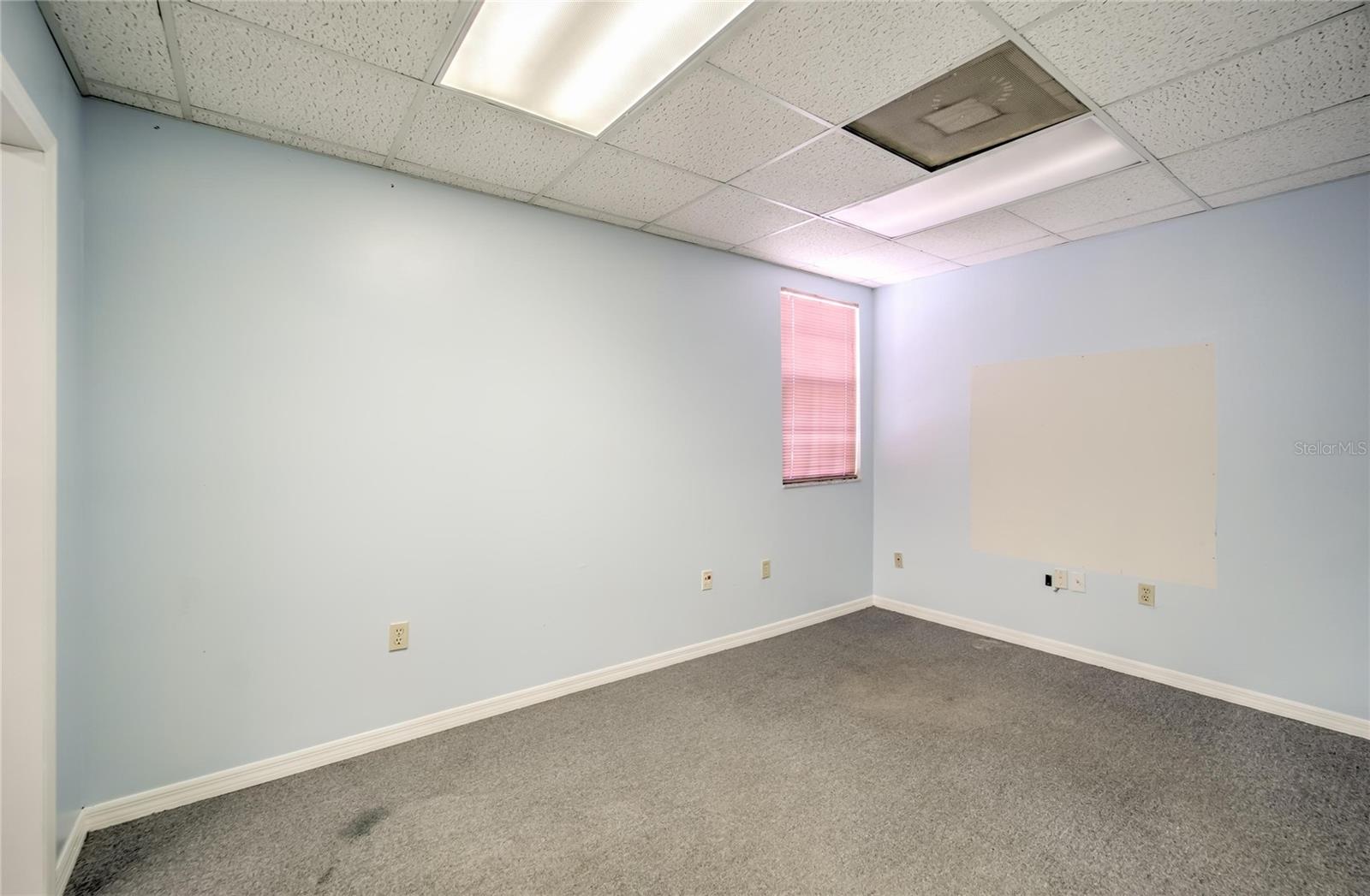 Image 76 of 100 For 504 Baker Street