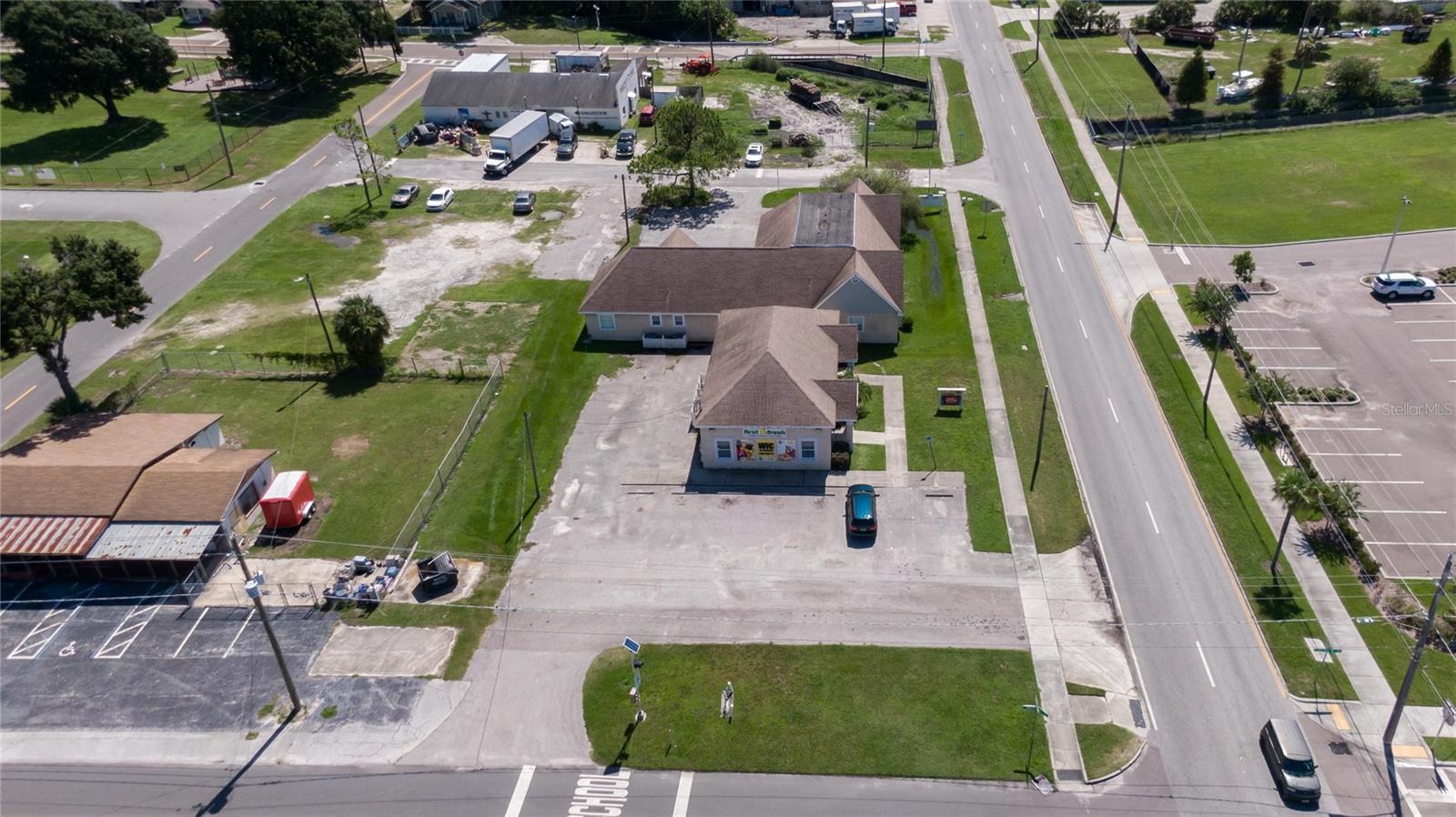 Image 8 of 100 For 504 Baker Street