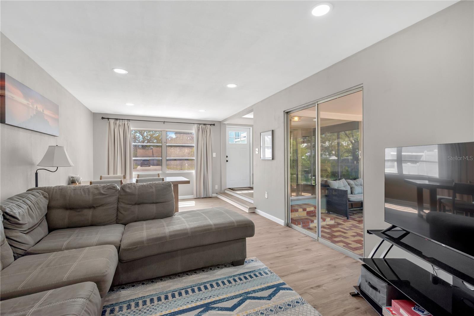 Image 15 of 27 For 1424 Pine Street