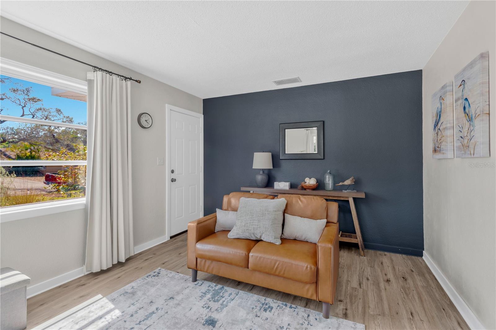 Image 17 of 27 For 1424 Pine Street