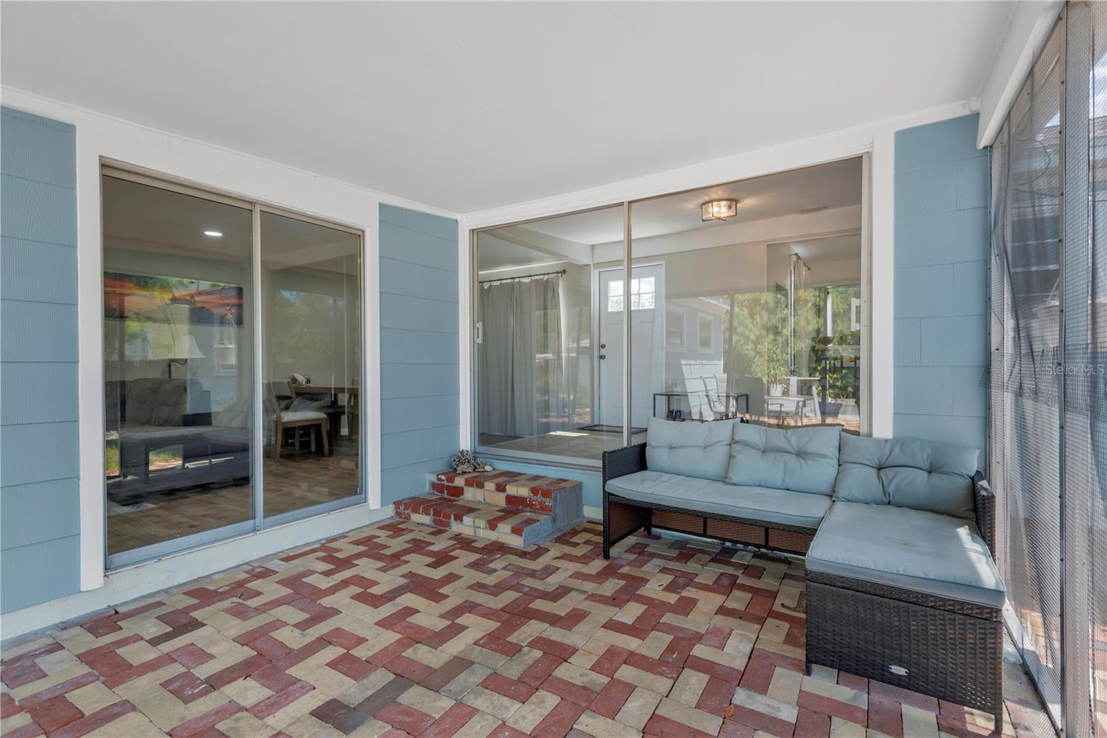 Image 25 of 27 For 1424 Pine Street