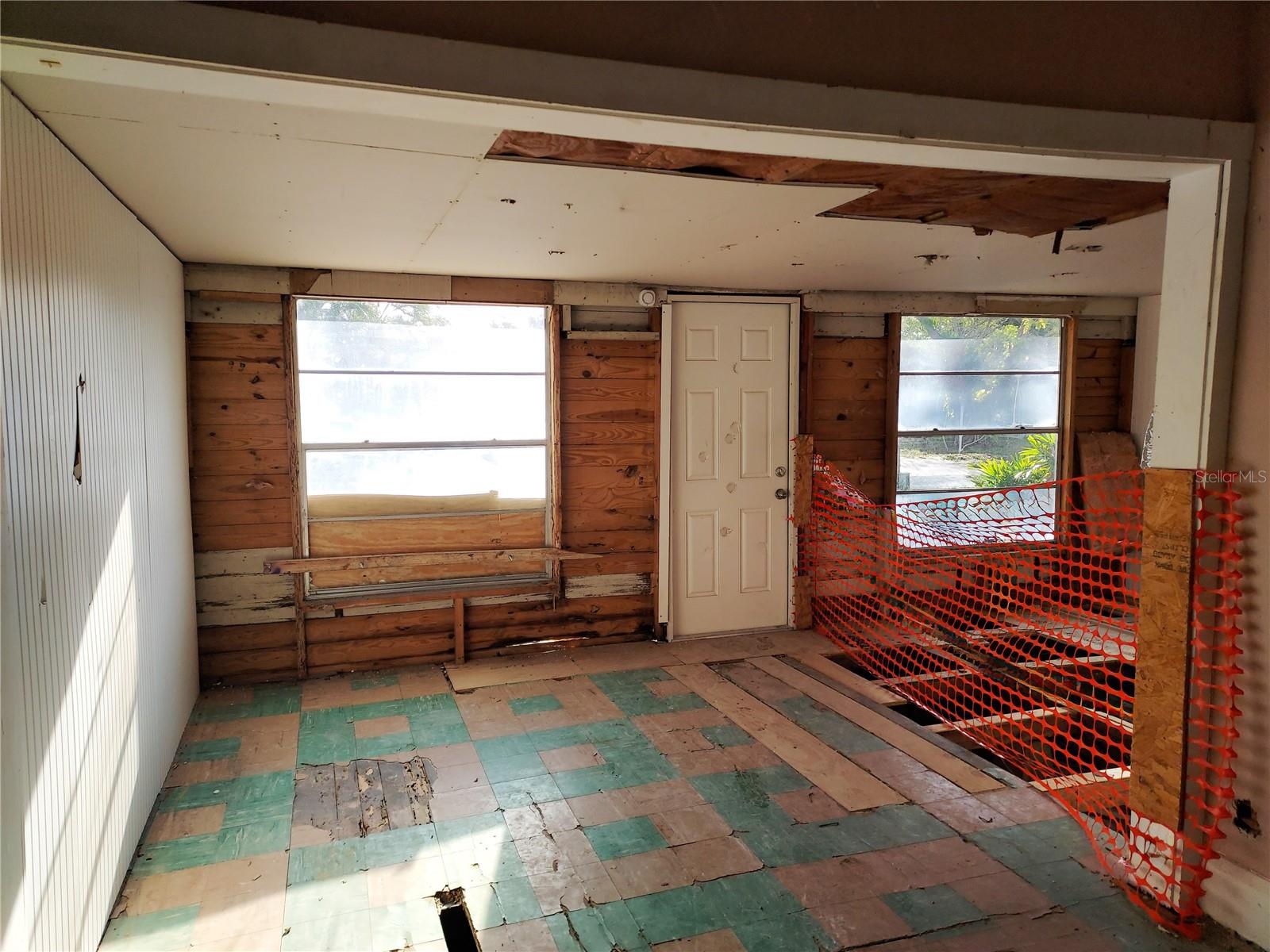 Image 4 of 15 For 1426 17th Street W