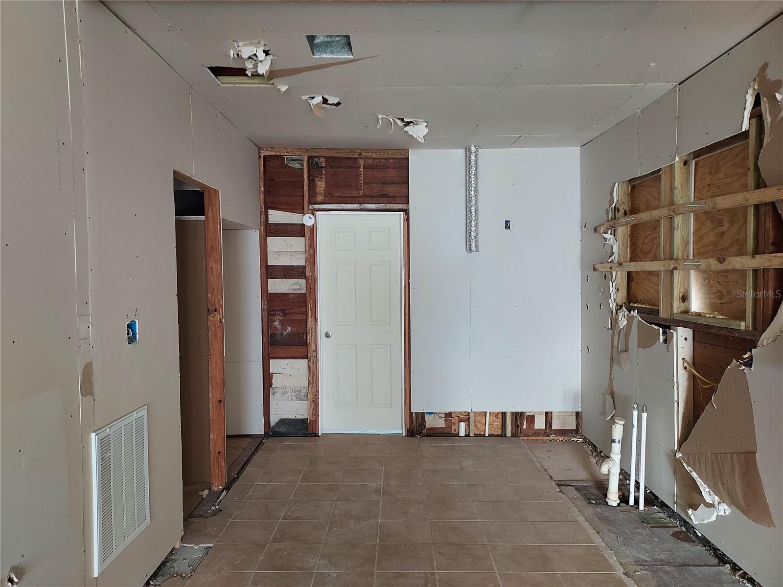 Image 6 of 15 For 1426 17th Street W