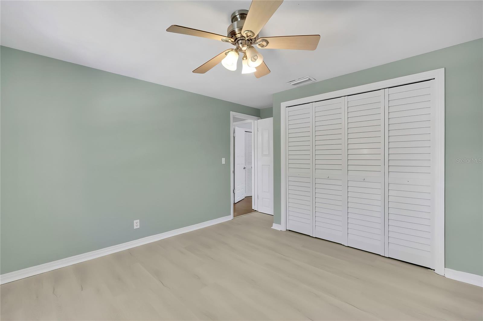 Image 25 of 45 For 8424 Stillbrook Avenue