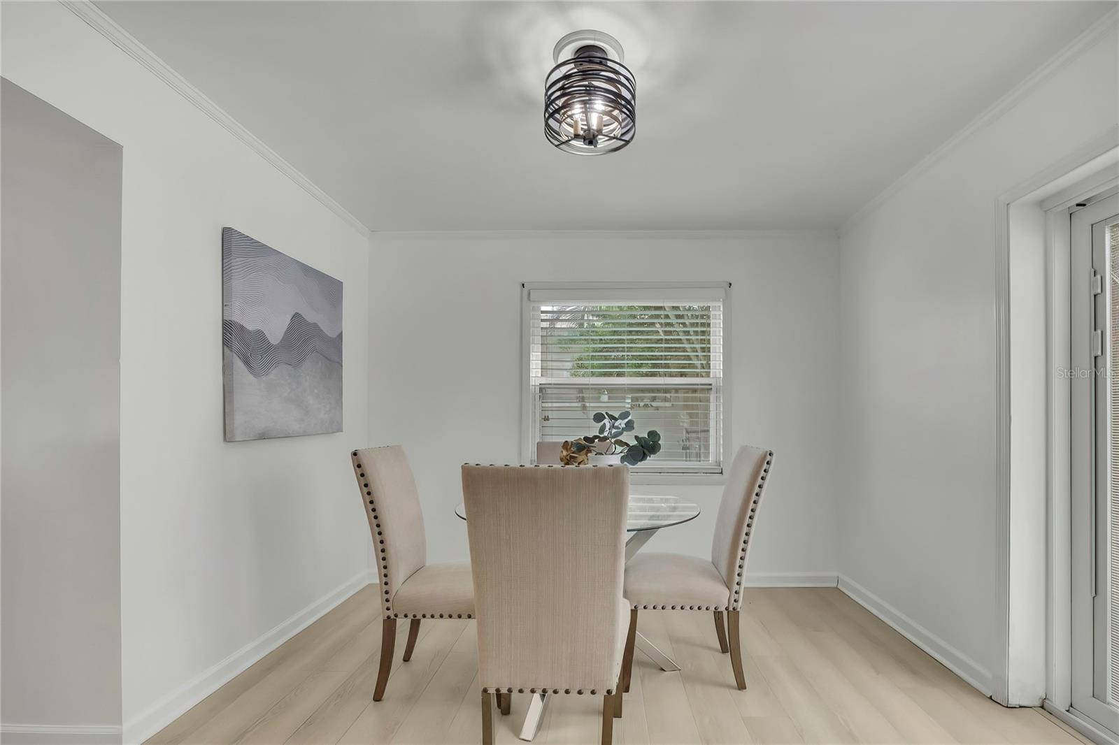 Image 6 of 45 For 8424 Stillbrook Avenue