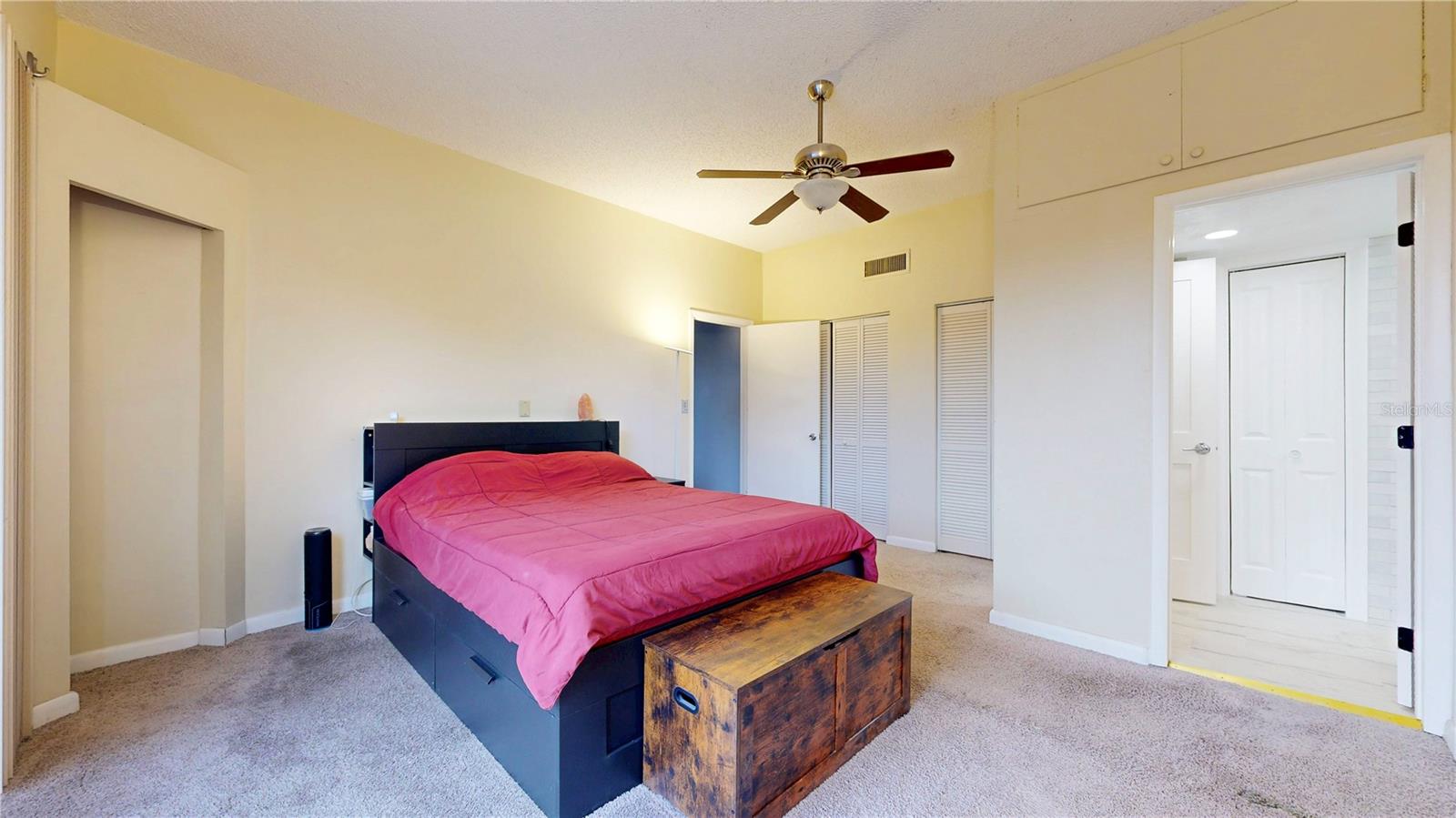 Image 26 of 37 For 2109 Bayshore Boulevard 205