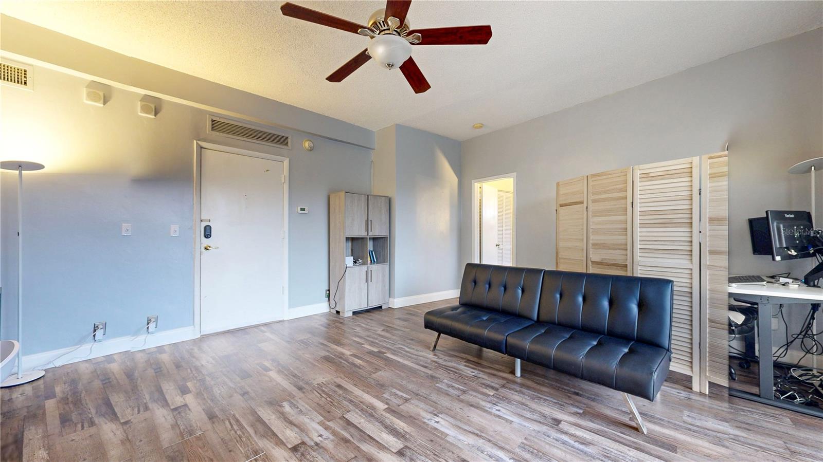 Image 6 of 37 For 2109 Bayshore Boulevard 205