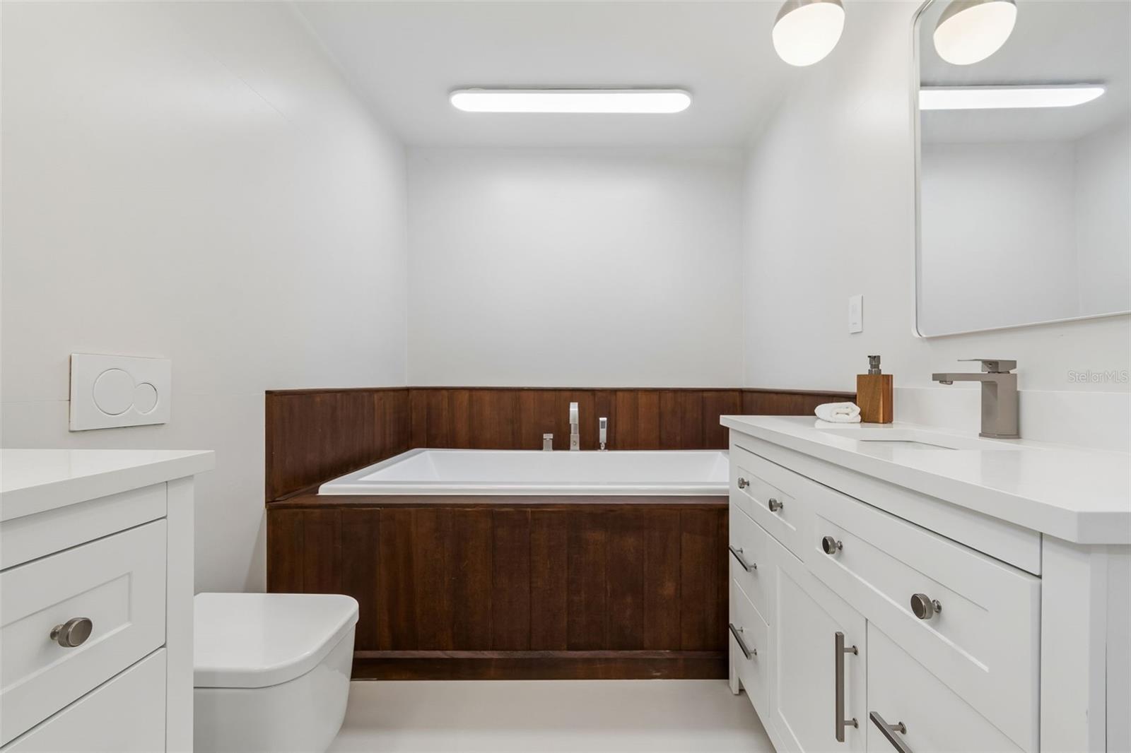 Image 17 of 71 For 7647 Sanderling Road