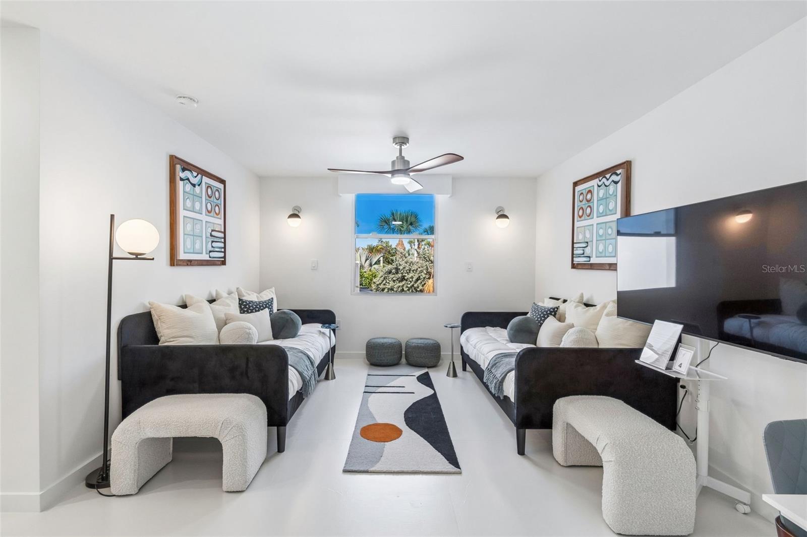 Image 19 of 71 For 7647 Sanderling Road