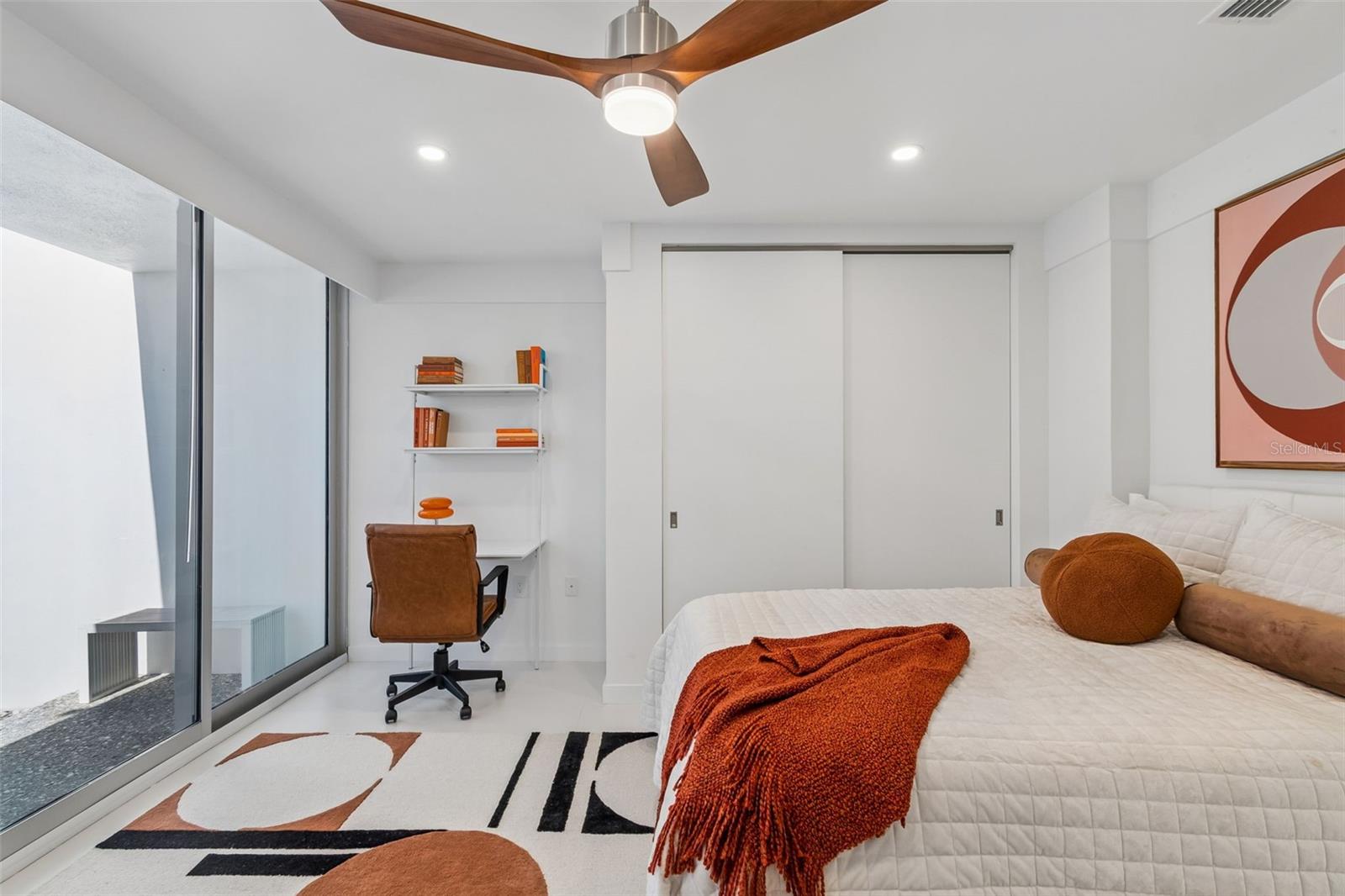 Image 22 of 71 For 7647 Sanderling Road