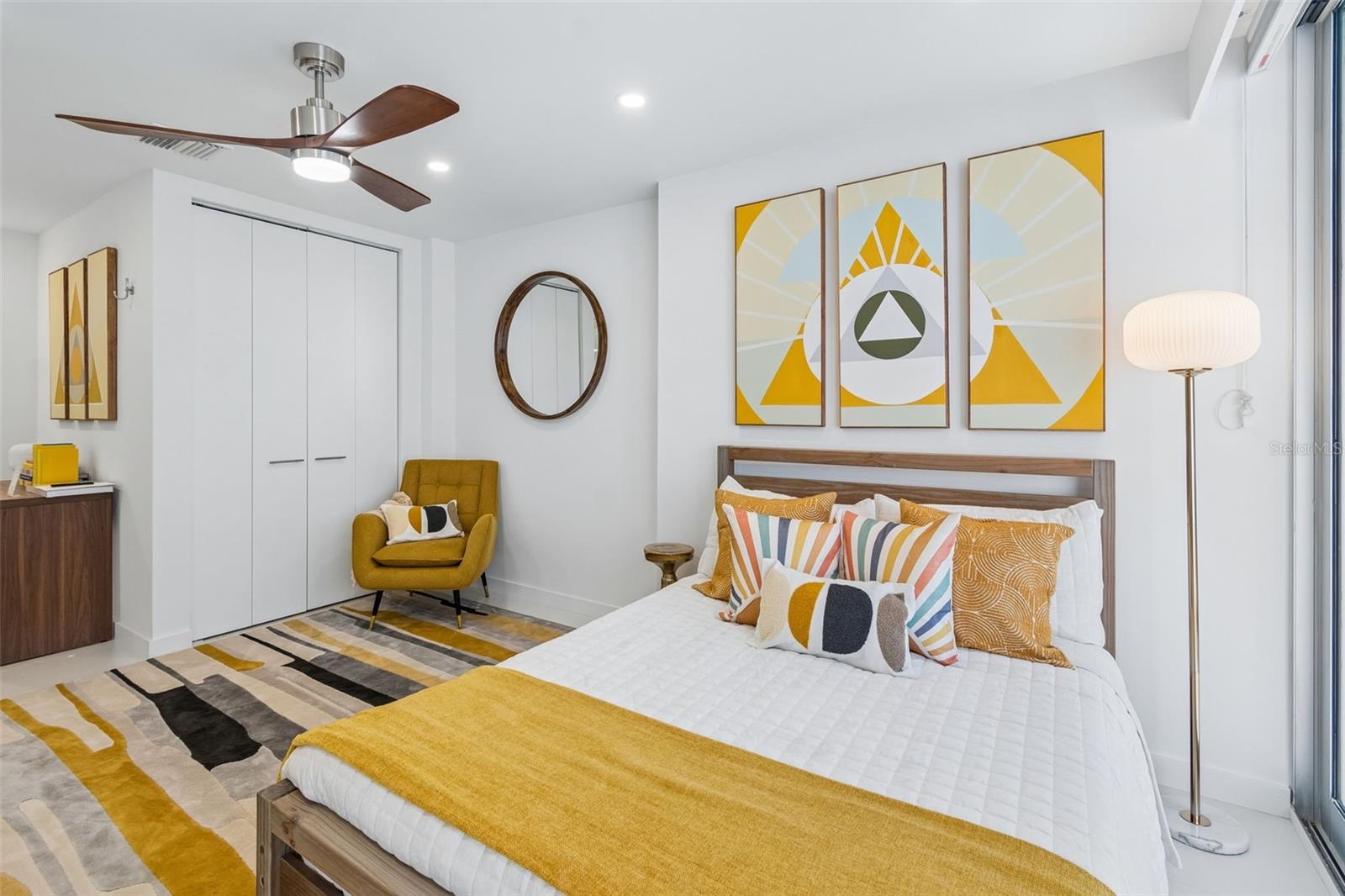 Image 25 of 71 For 7647 Sanderling Road