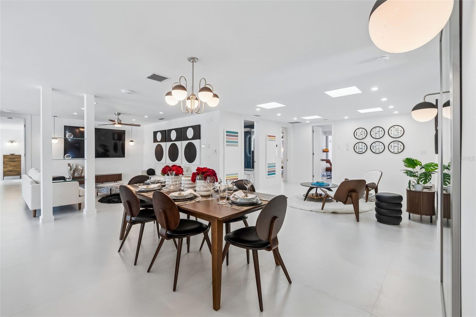 Image 37 of 71 For 7647 Sanderling Road