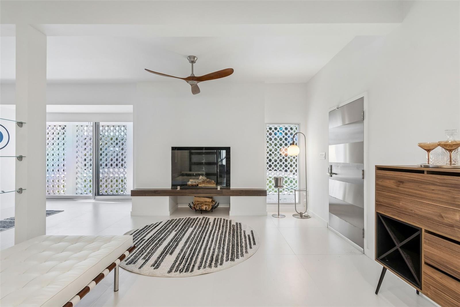 Image 52 of 71 For 7647 Sanderling Road