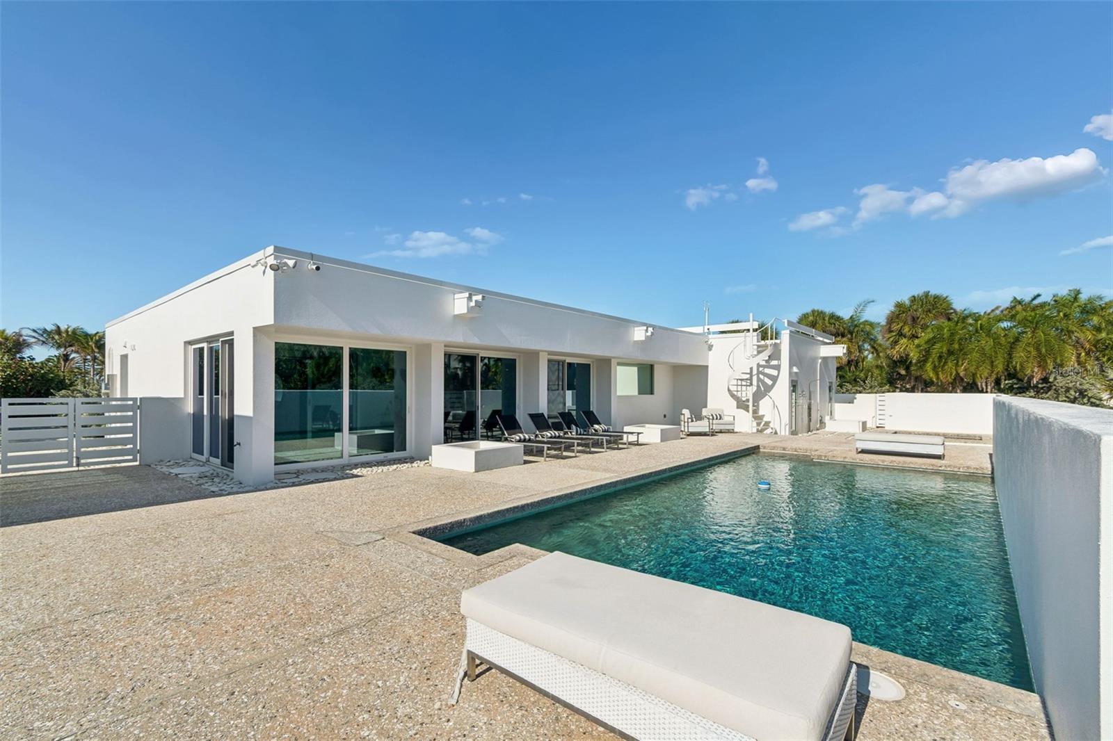 Image 7 of 71 For 7647 Sanderling Road