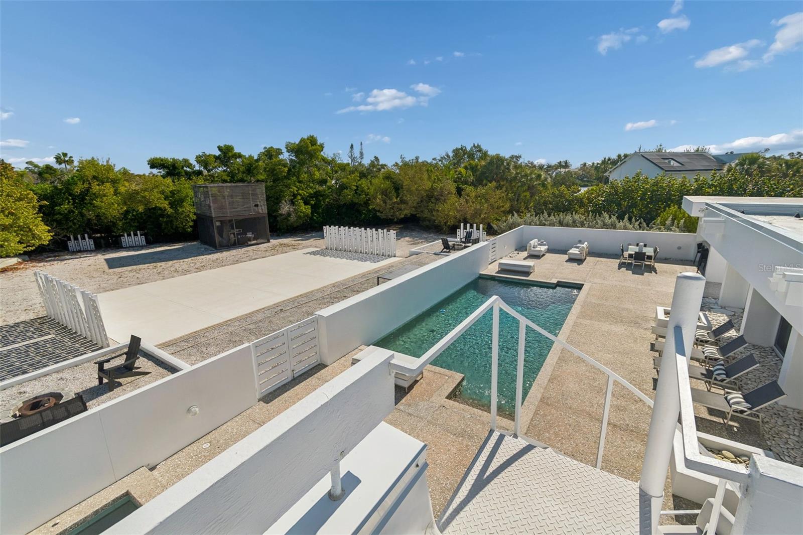 Image 9 of 71 For 7647 Sanderling Road