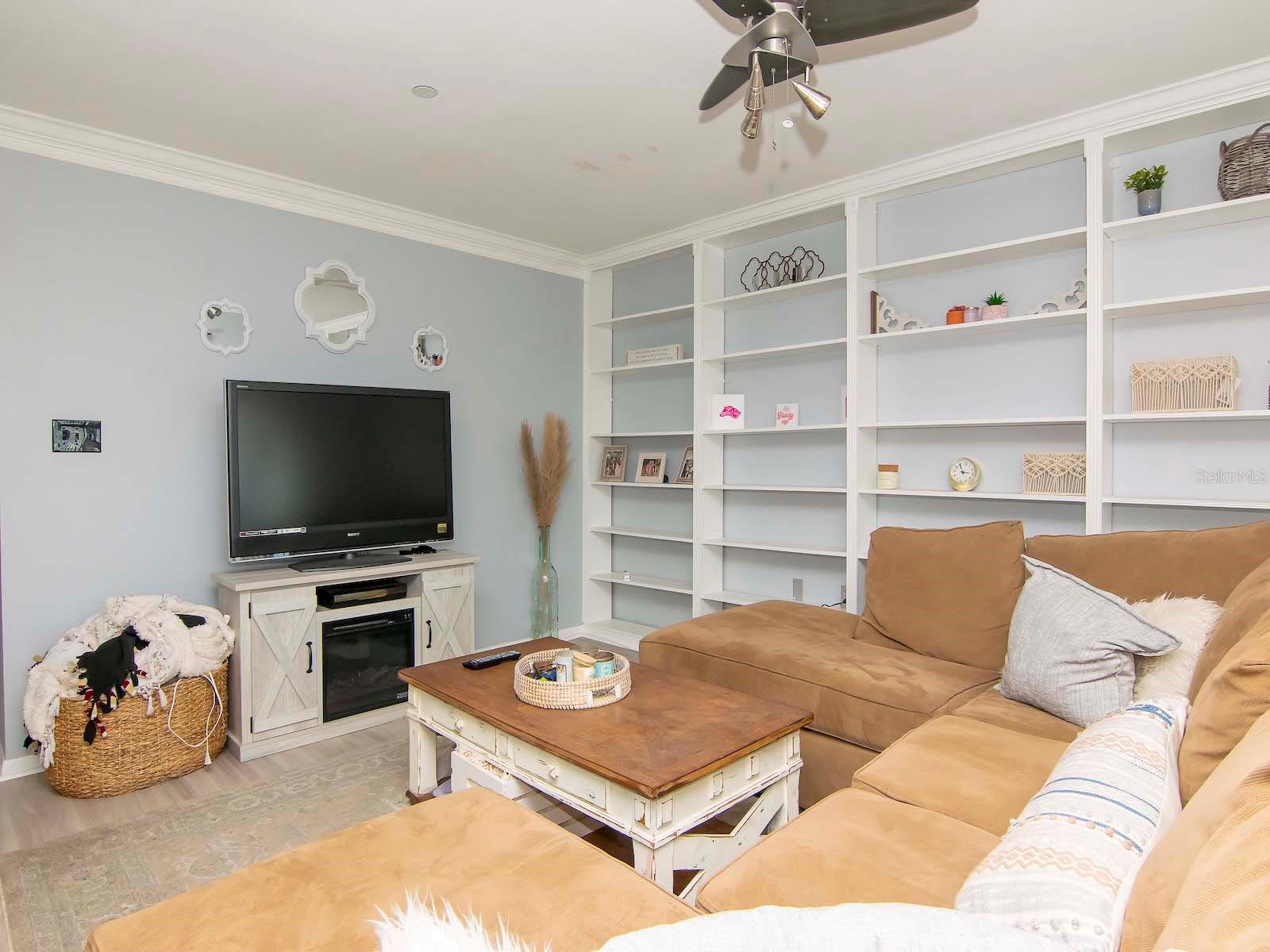 Image 12 of 59 For 2780 Riverside Drive 802