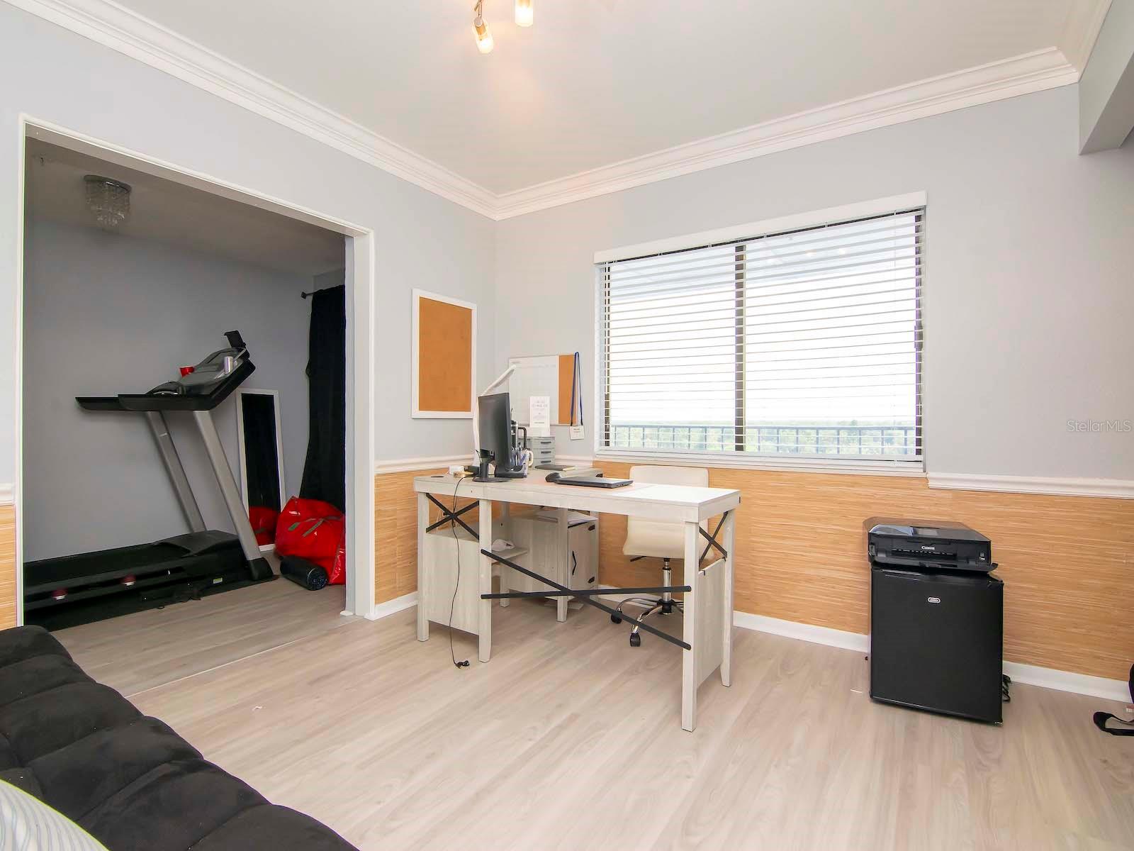 Image 19 of 59 For 2780 Riverside Drive 802