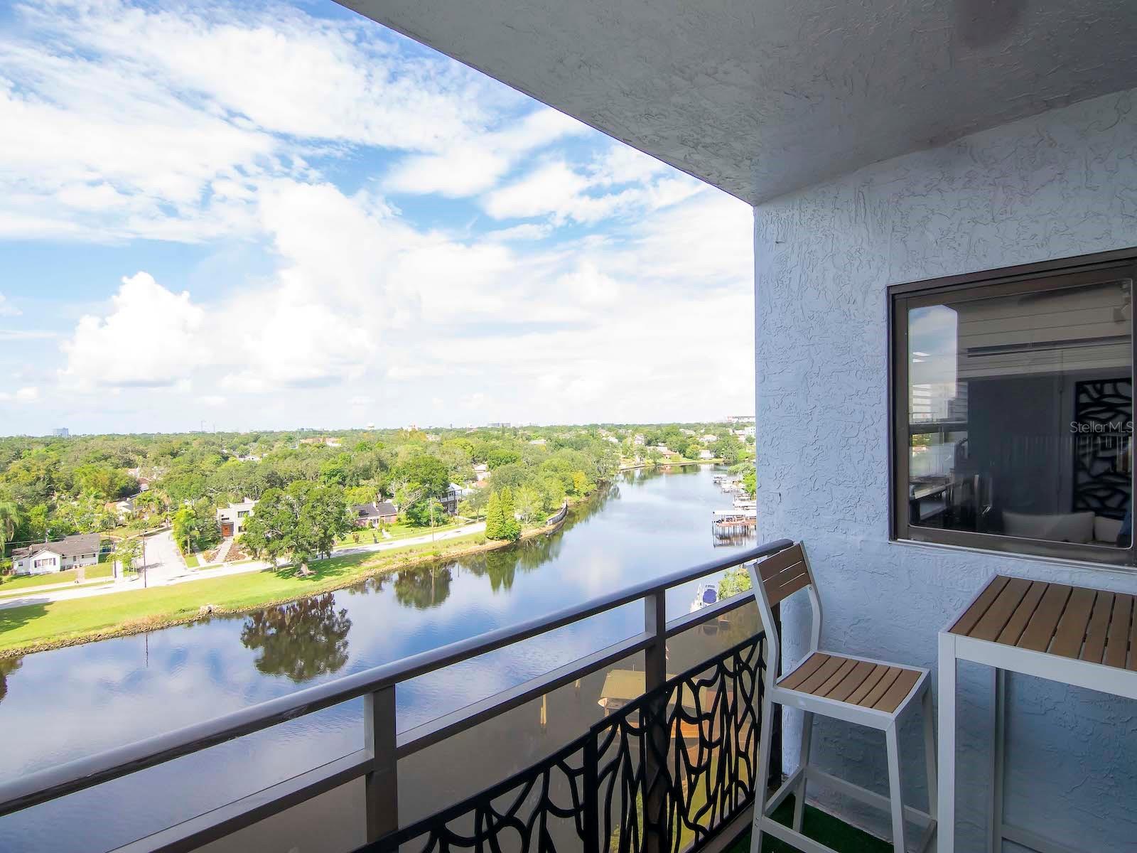 Image 26 of 59 For 2780 Riverside Drive 802