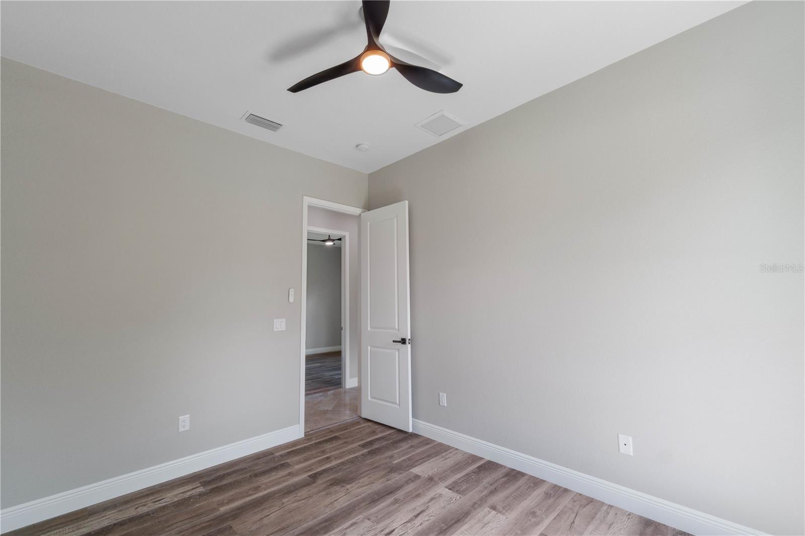 Image 26 of 50 For 1201 Childress Avenue