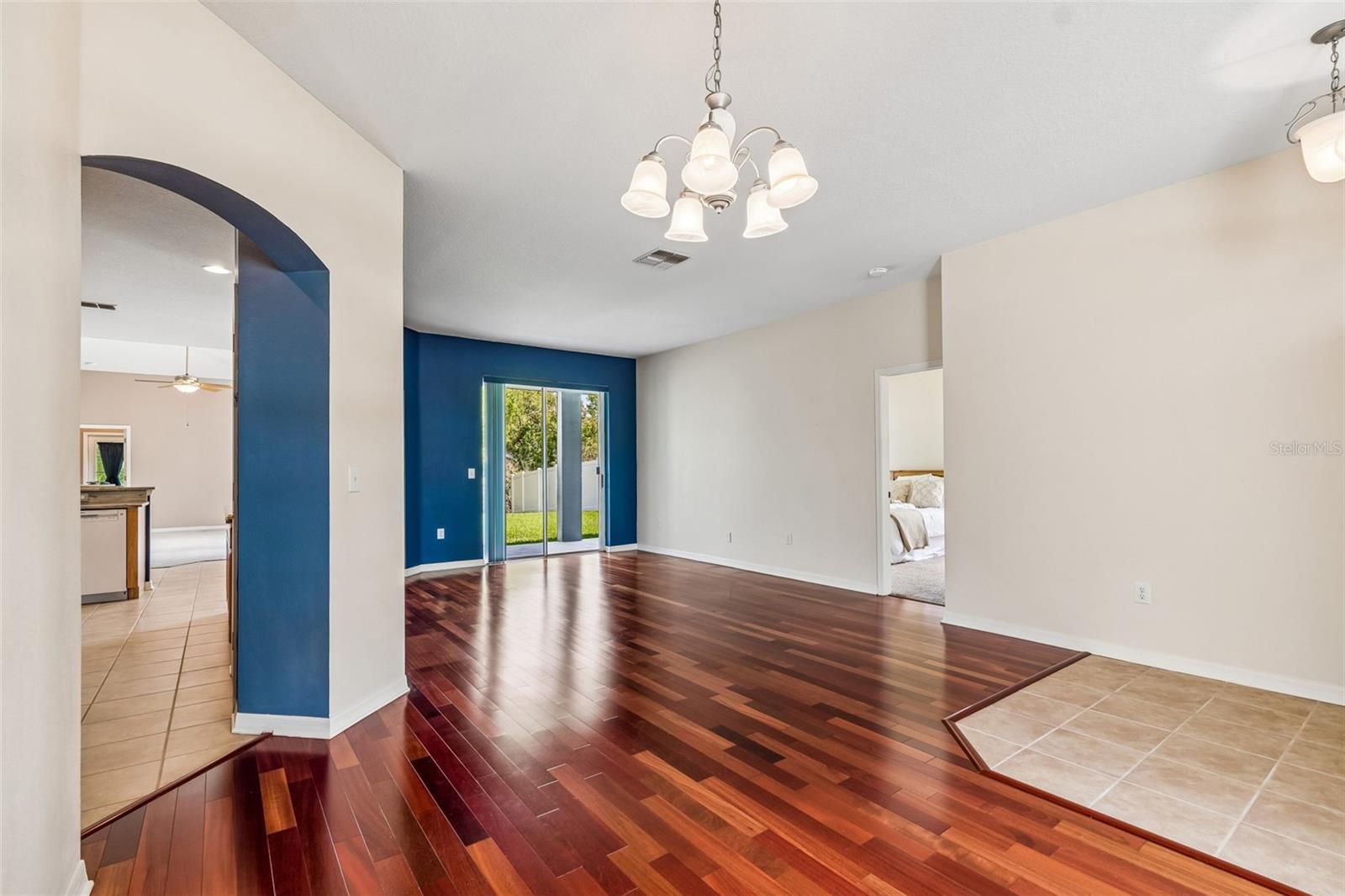 Image 10 of 47 For 4315 Whittner Drive