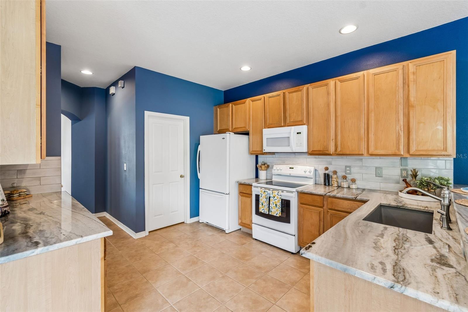 Image 12 of 47 For 4315 Whittner Drive