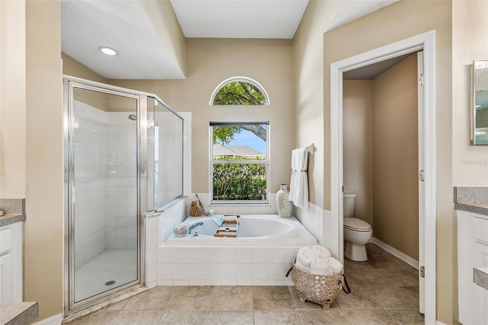 Image 22 of 47 For 4315 Whittner Drive