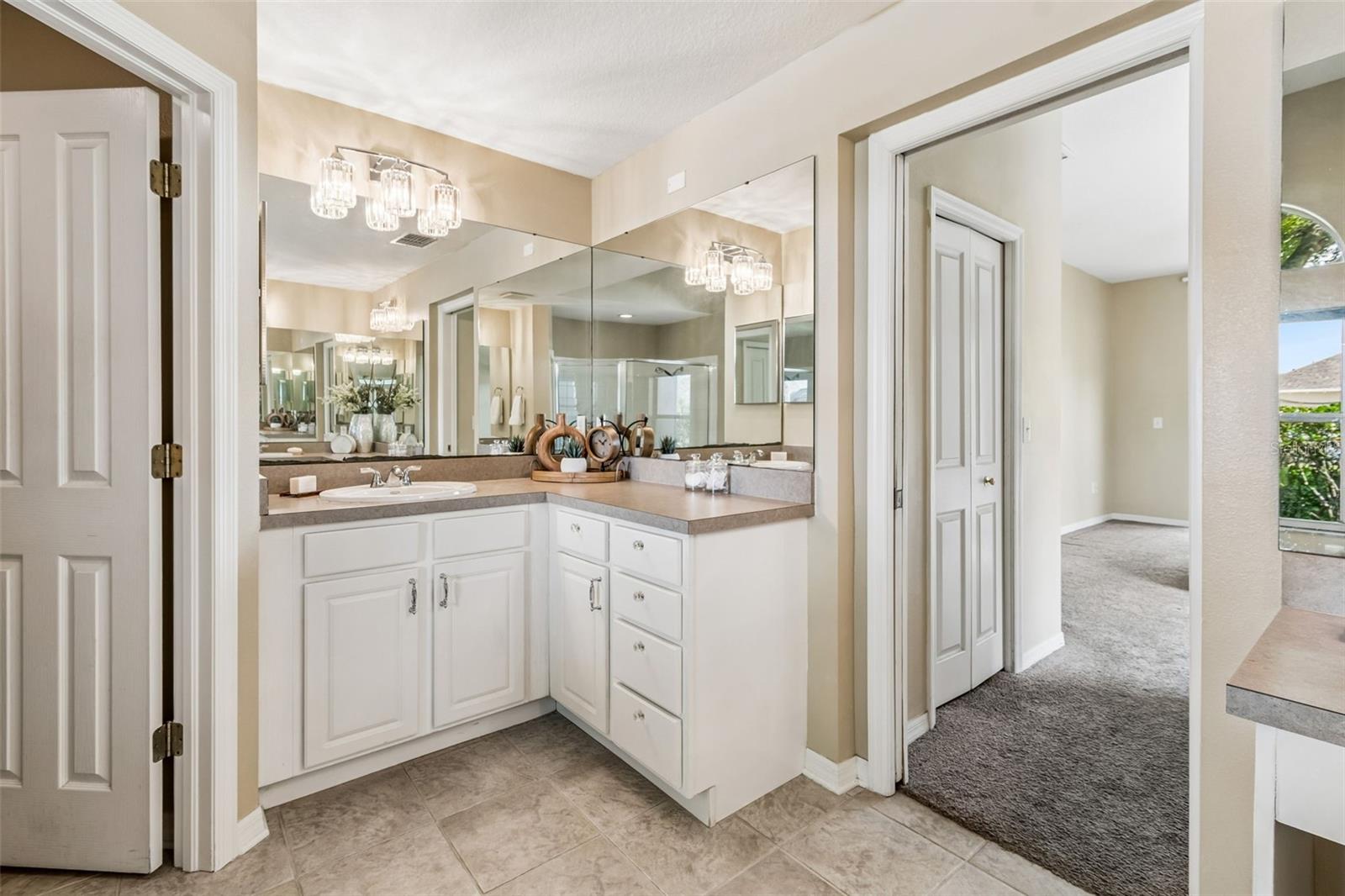 Image 24 of 47 For 4315 Whittner Drive