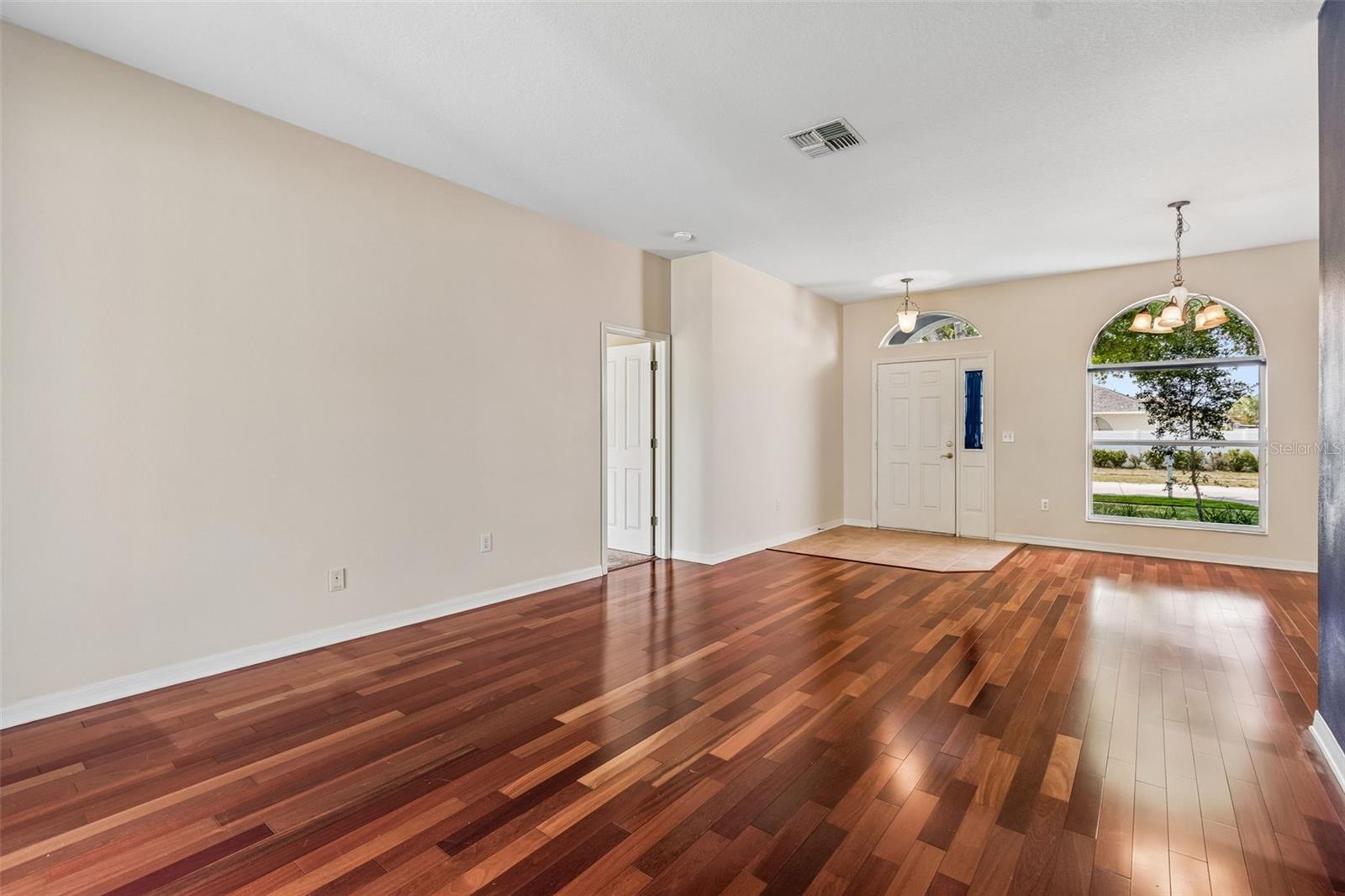 Image 7 of 47 For 4315 Whittner Drive