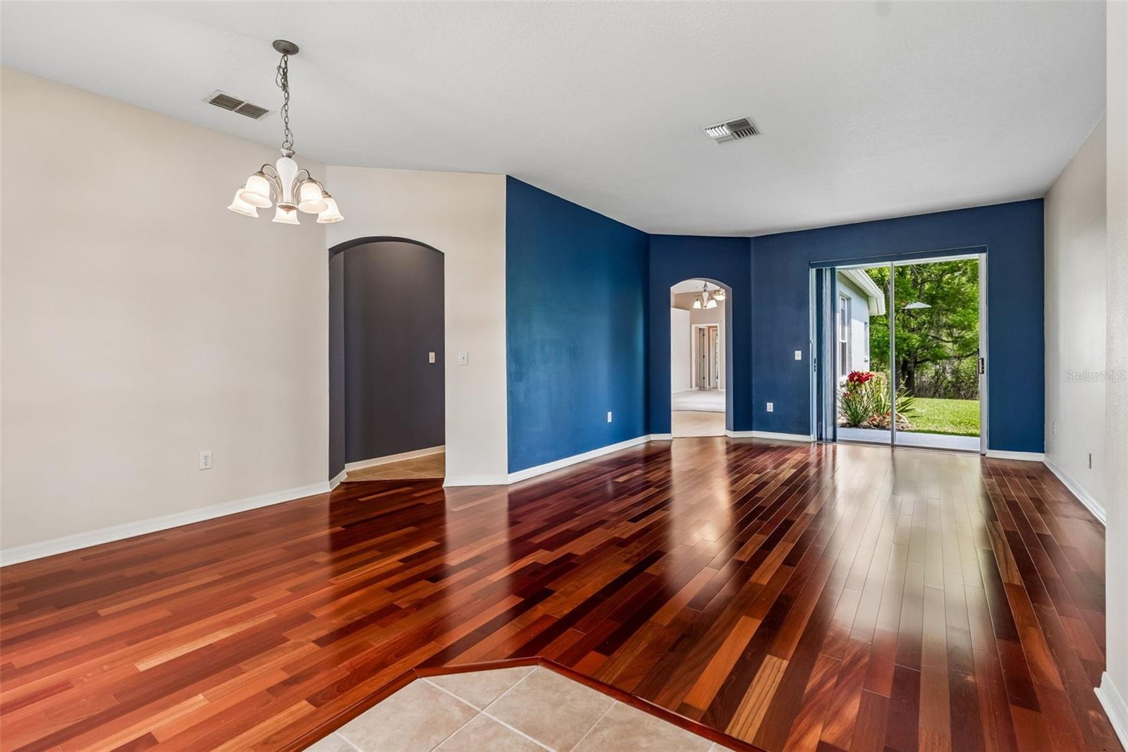 Image 8 of 47 For 4315 Whittner Drive