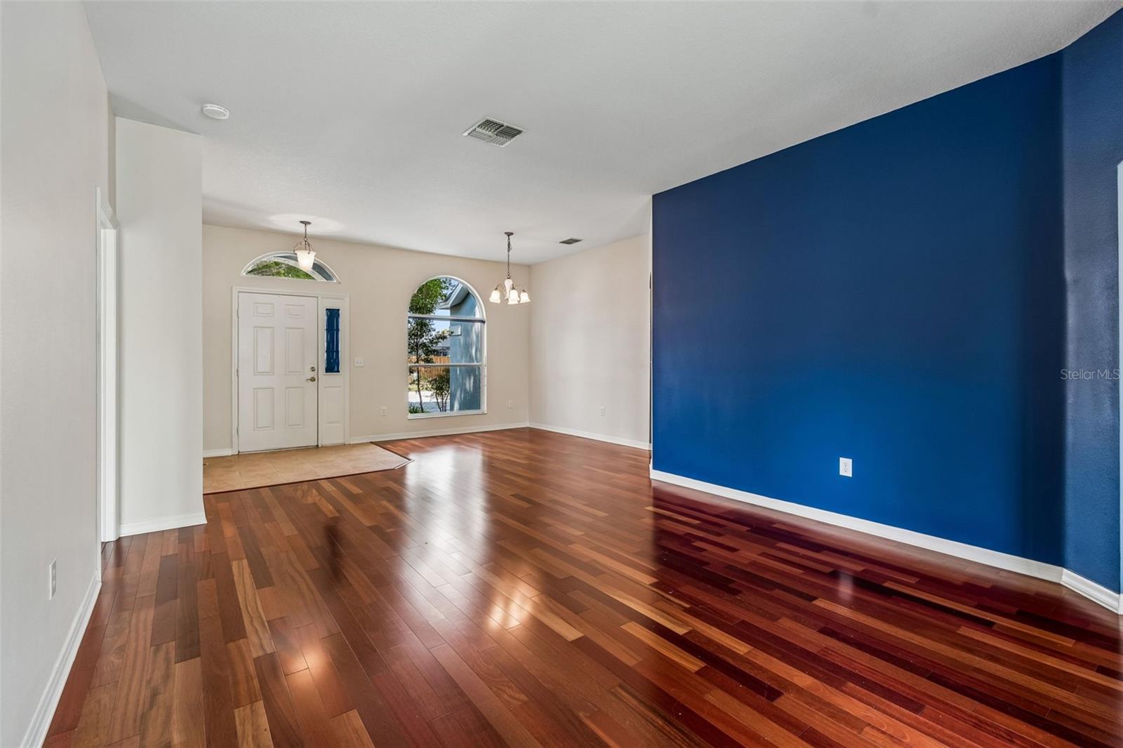 Image 9 of 47 For 4315 Whittner Drive