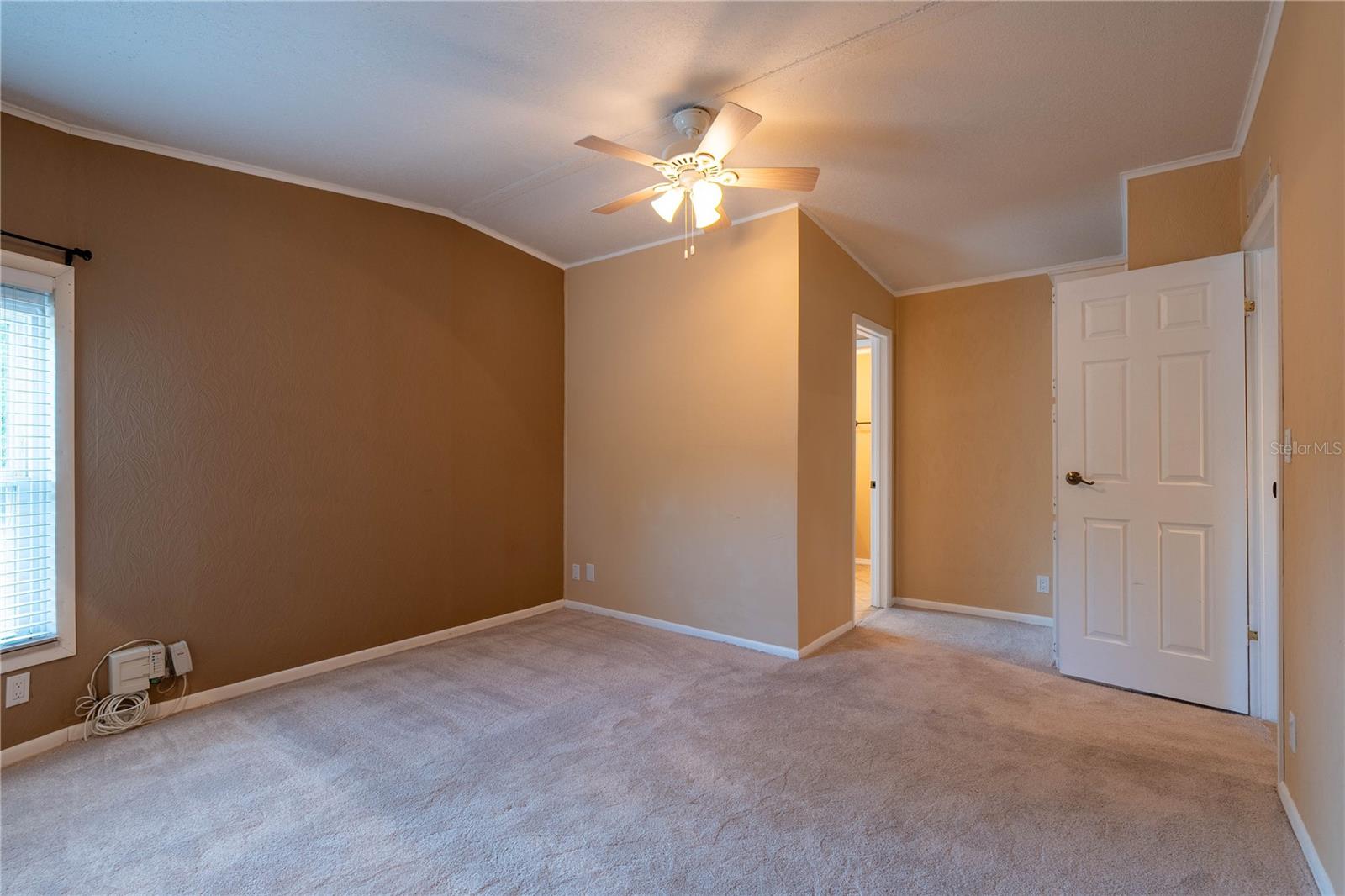 Image 26 of 61 For 5910 Majestic Way