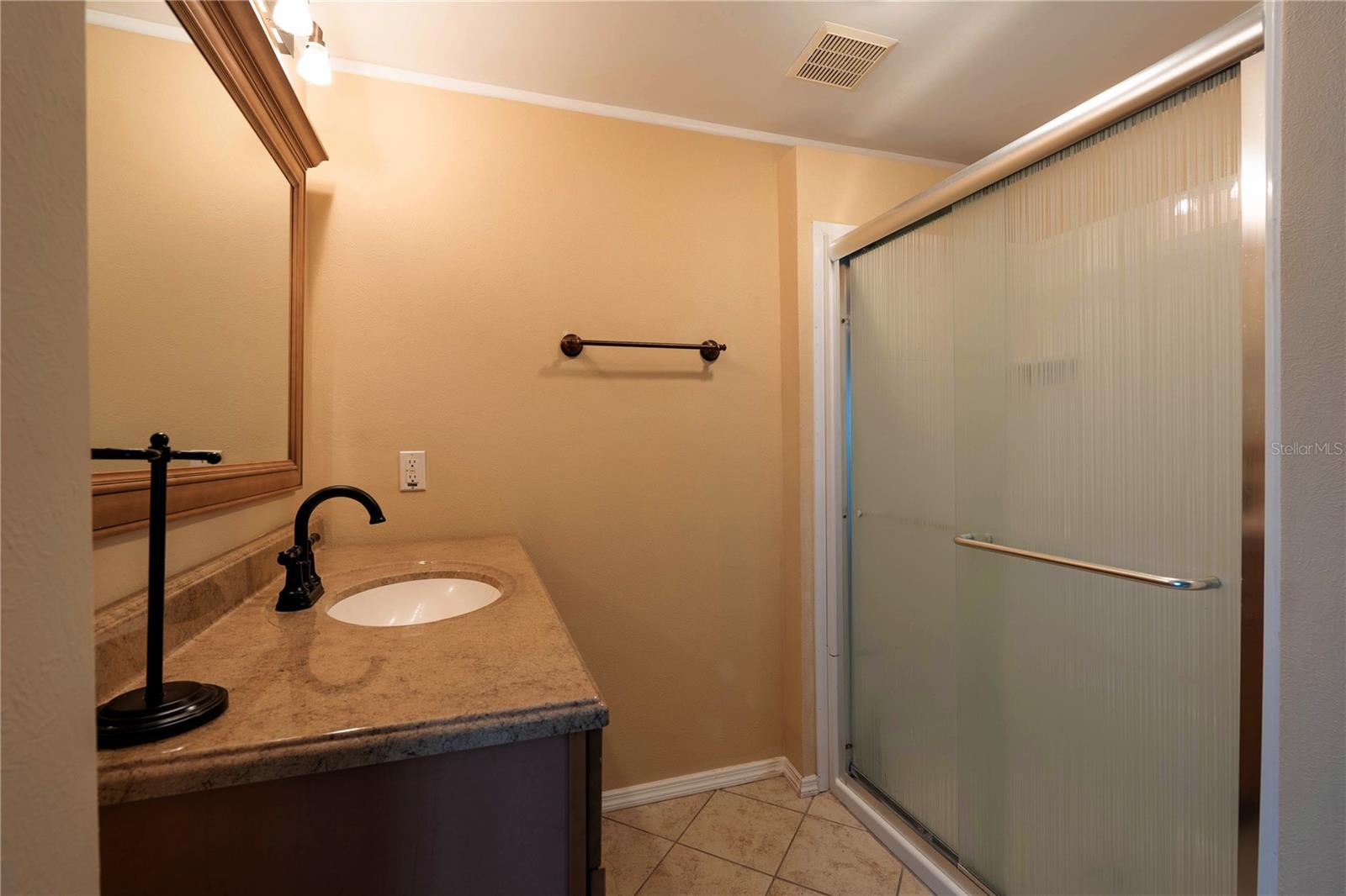 Image 28 of 61 For 5910 Majestic Way