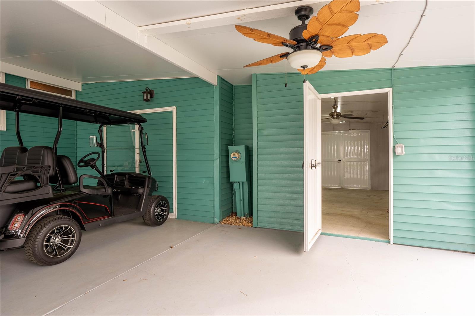 Image 35 of 61 For 5910 Majestic Way