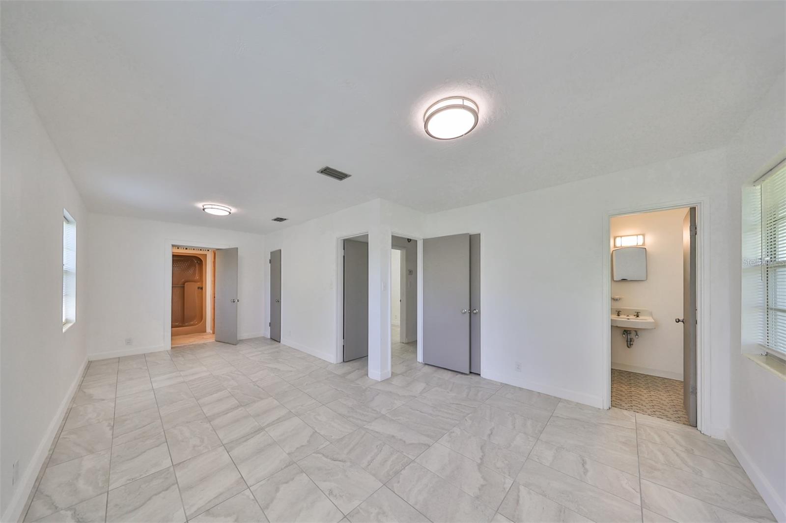 Image 13 of 36 For 3908 Wallace Avenue