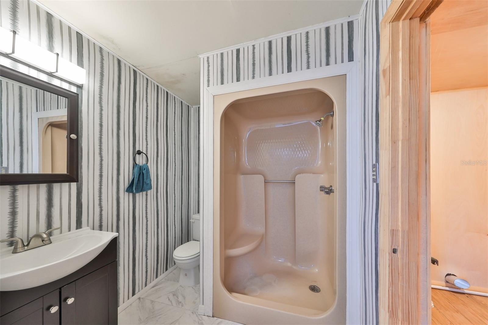 Image 17 of 36 For 3908 Wallace Avenue