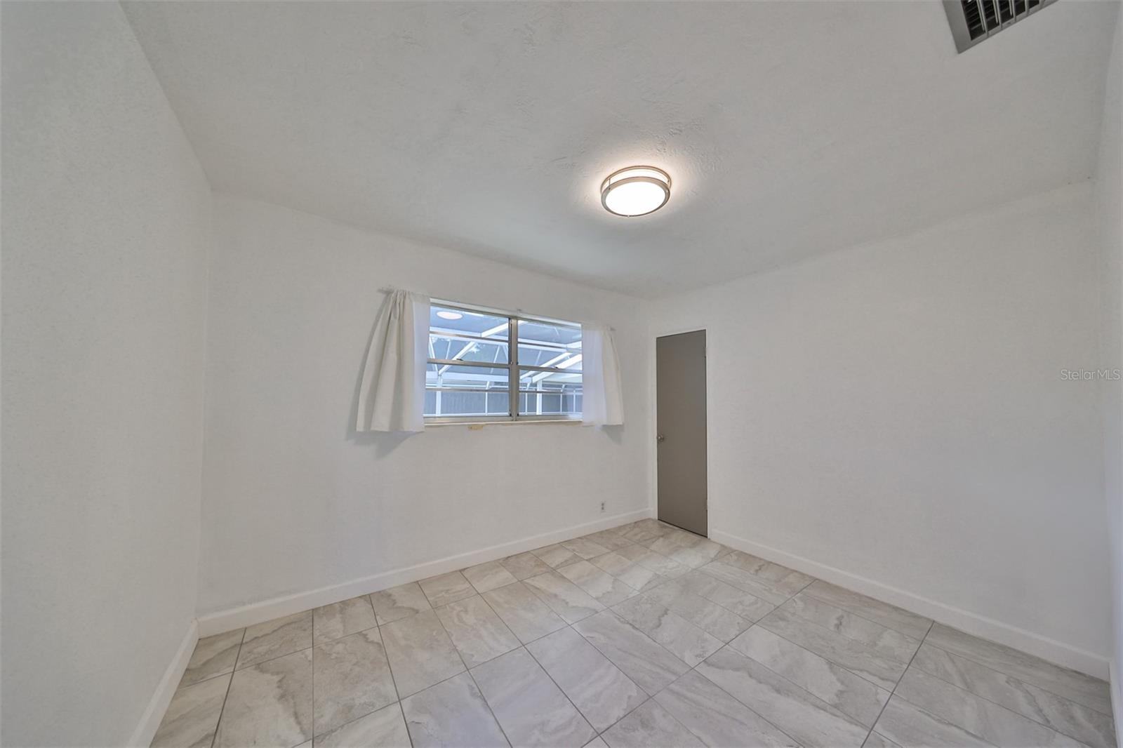 Image 19 of 36 For 3908 Wallace Avenue