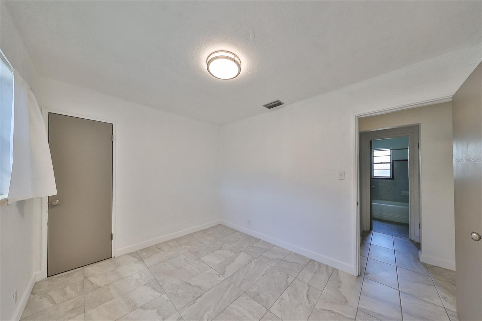 Image 20 of 36 For 3908 Wallace Avenue