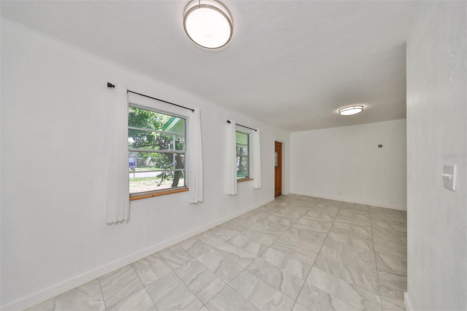 Image 4 of 36 For 3908 Wallace Avenue