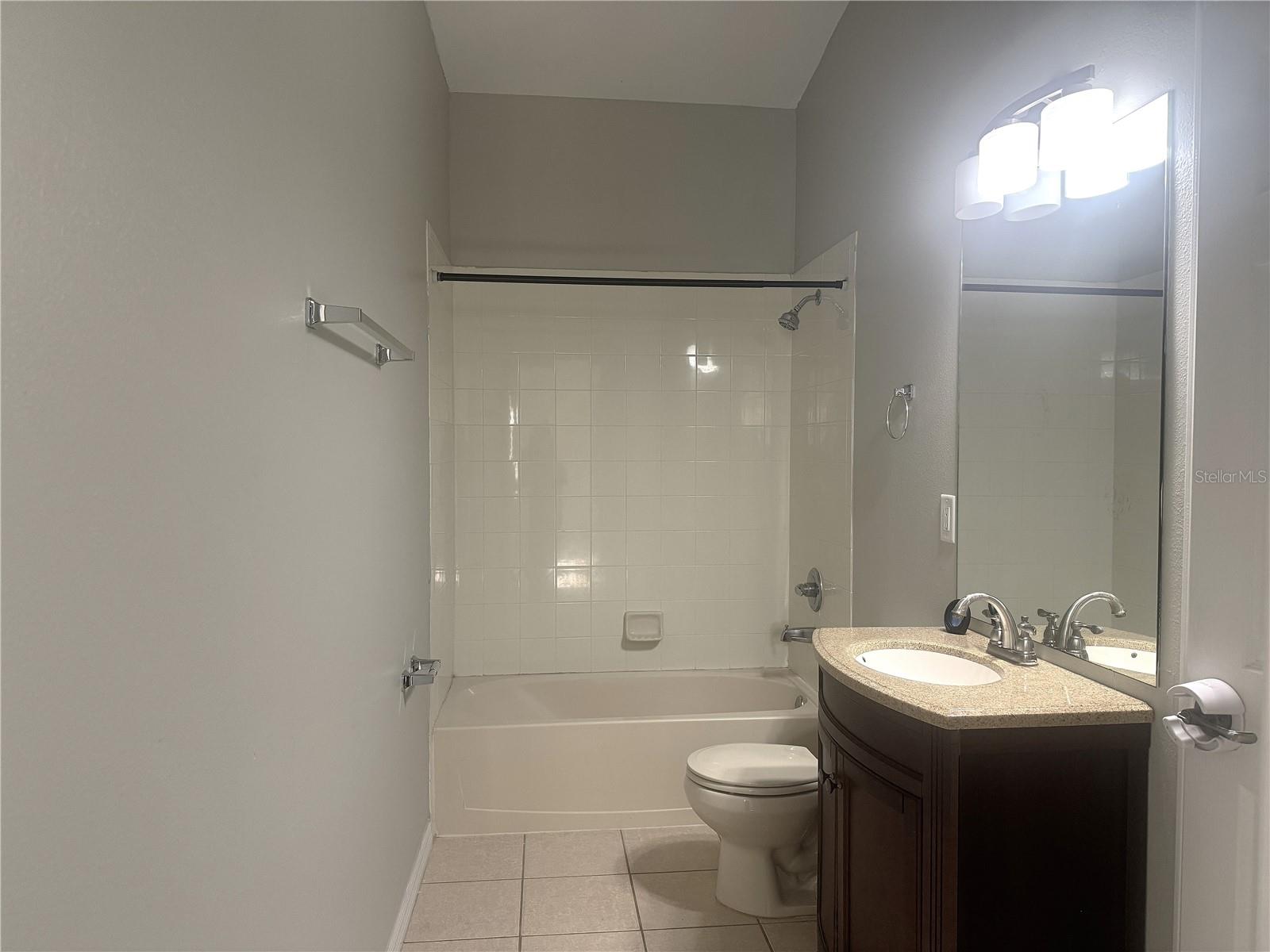 Image 16 of 44 For 11739 Holly Creek Drive