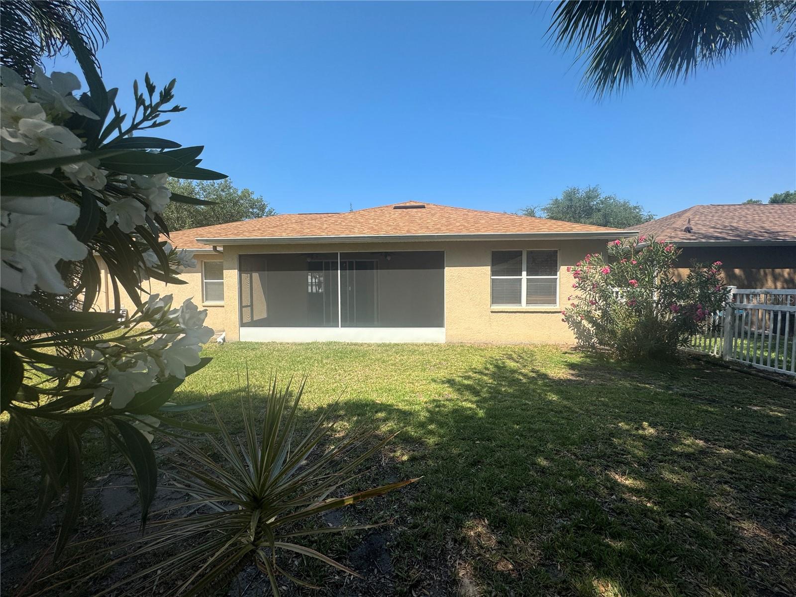 Image 30 of 44 For 11739 Holly Creek Drive