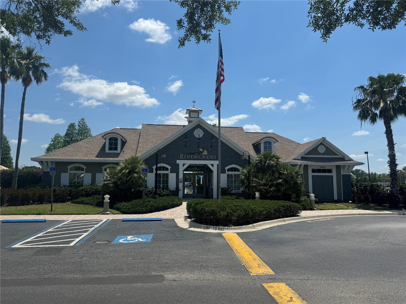 Image 32 of 44 For 11739 Holly Creek Drive