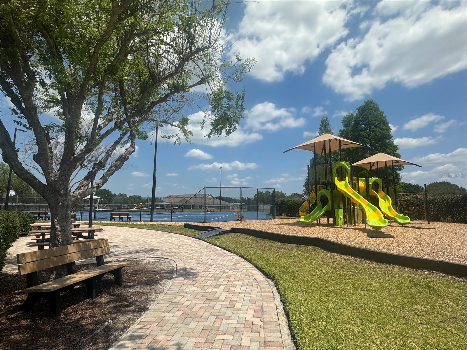 Image 35 of 44 For 11739 Holly Creek Drive