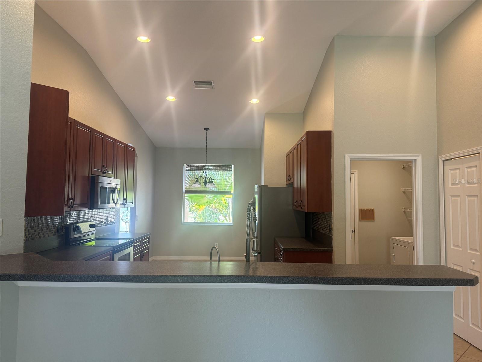 Image 7 of 44 For 11739 Holly Creek Drive