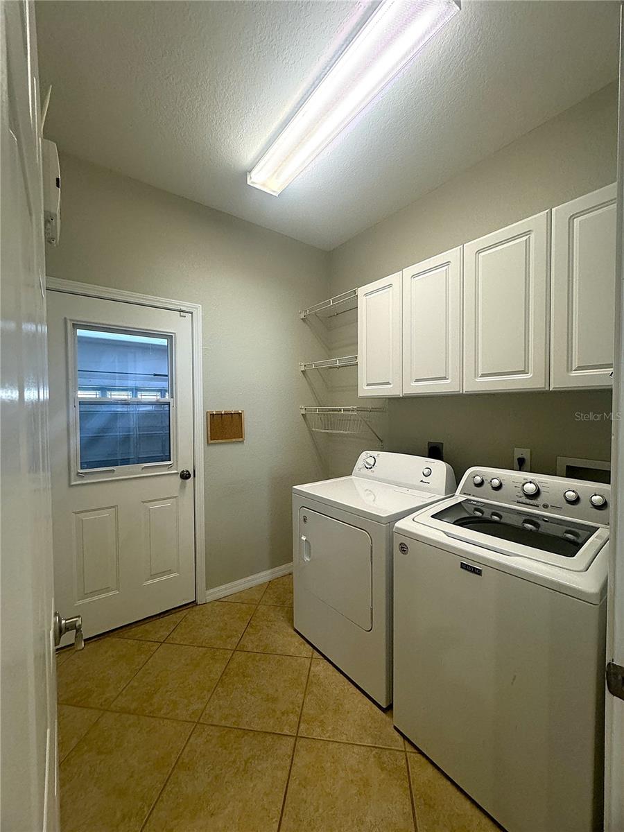 Image 8 of 44 For 11739 Holly Creek Drive