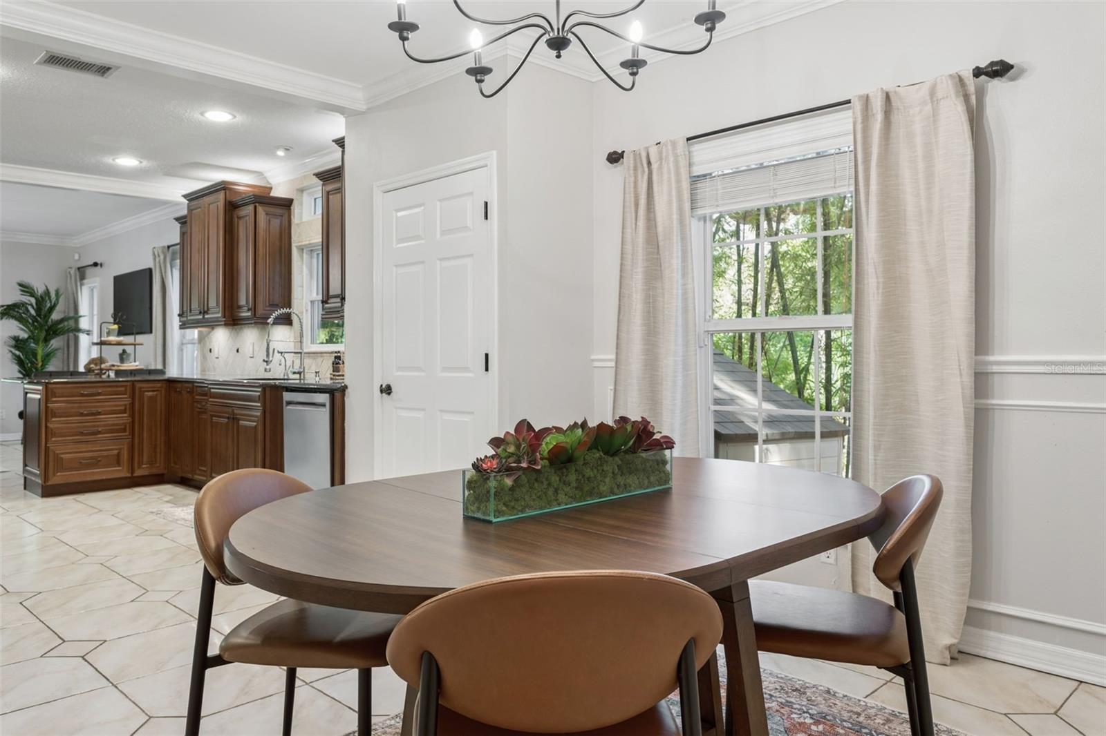 Image 12 of 34 For 813 West Shore Boulevard