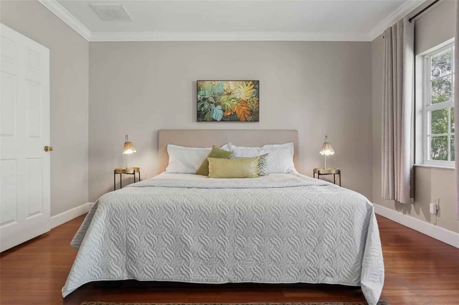 Image 21 of 34 For 813 West Shore Boulevard