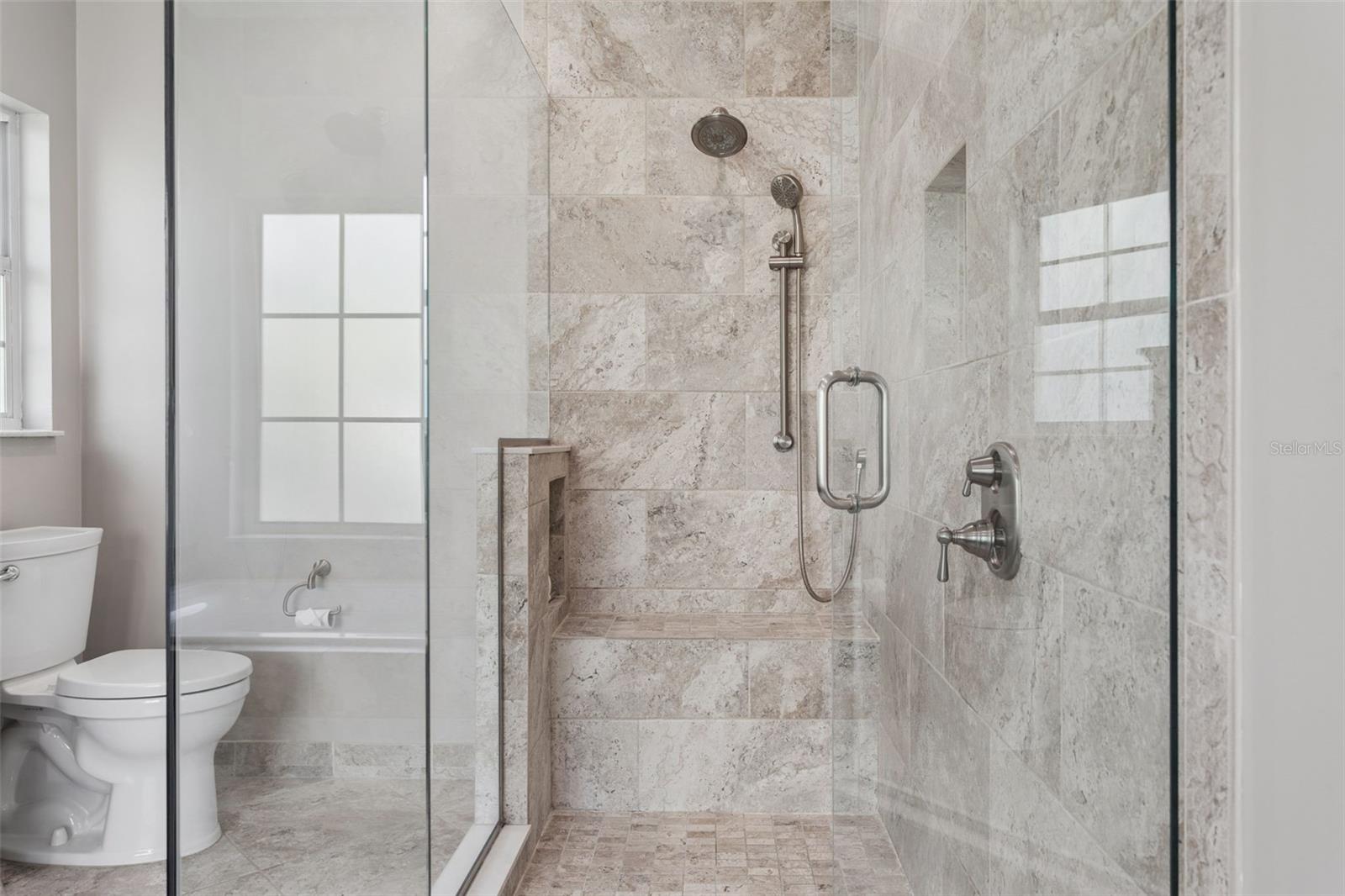 Image 24 of 34 For 813 West Shore Boulevard