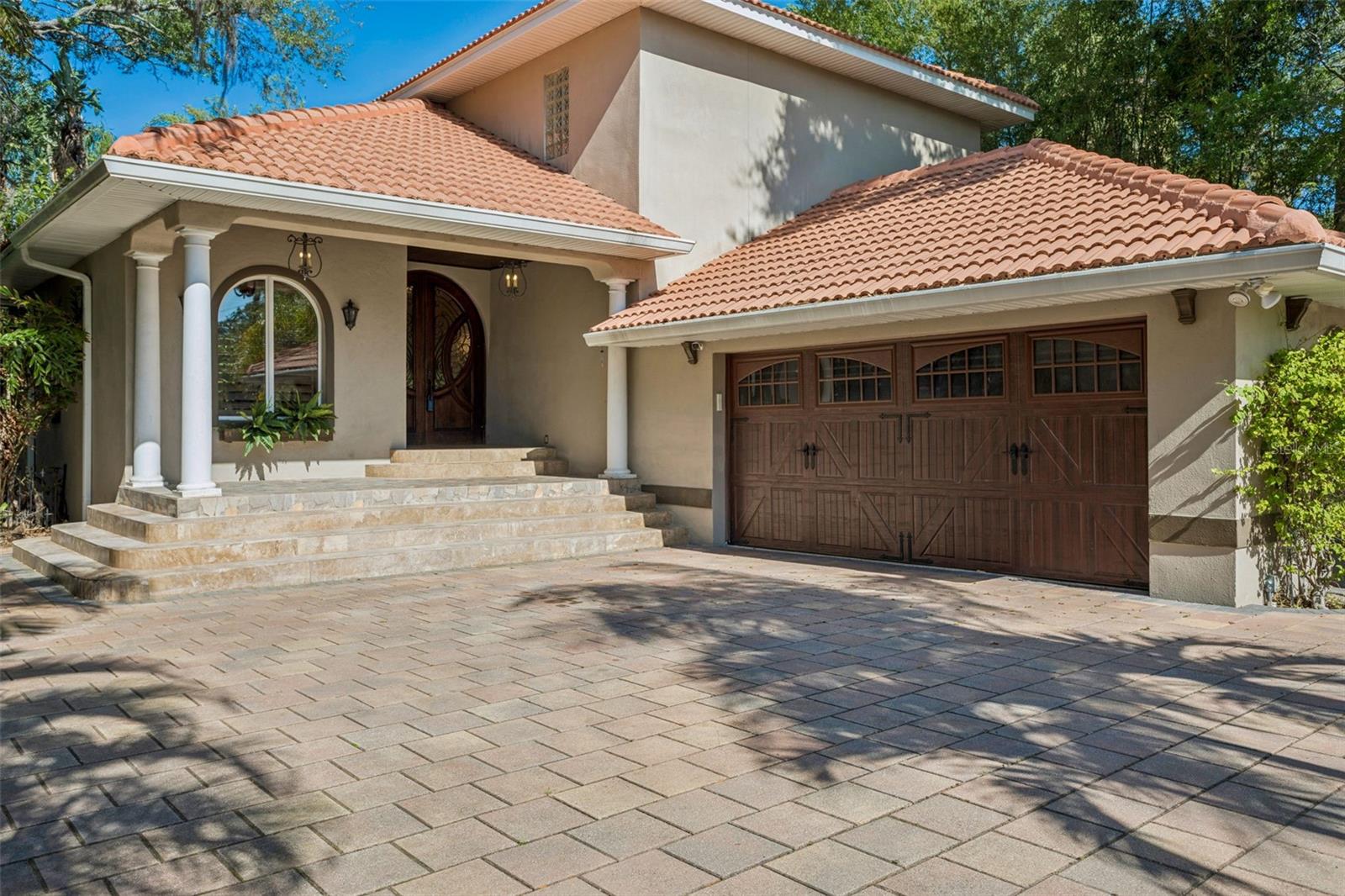 Image 3 of 34 For 813 West Shore Boulevard