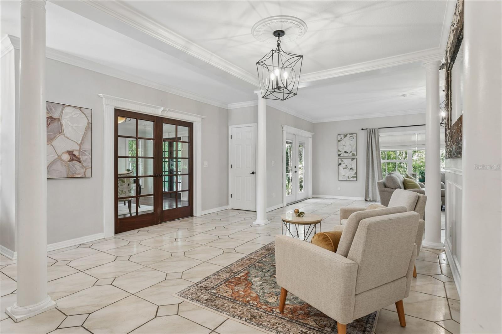 Image 8 of 34 For 813 West Shore Boulevard