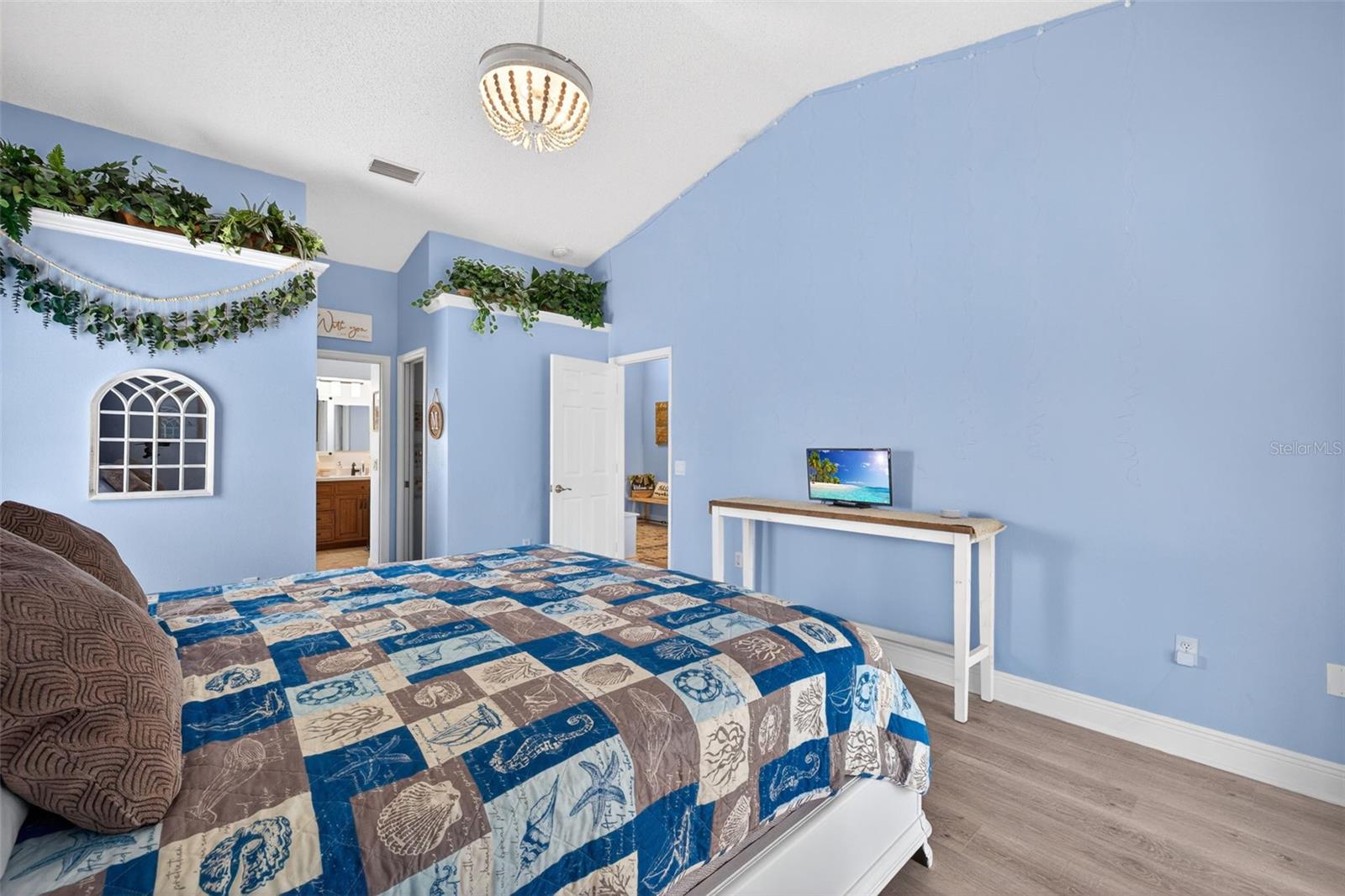 Image 18 of 29 For 3907 57th Place E